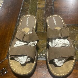Brown Leather Pierre Dumas slippers size Seven (7)